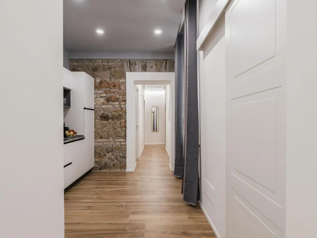 The Best Rent - Modern Three-Bedroom Apartment A Few Steps From The Colosseum Roma Italia
