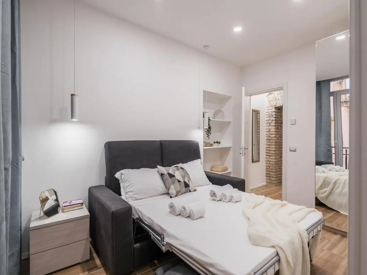 The Best Rent - Modern Three-Bedroom Apartment A Few Steps From The Colosseum