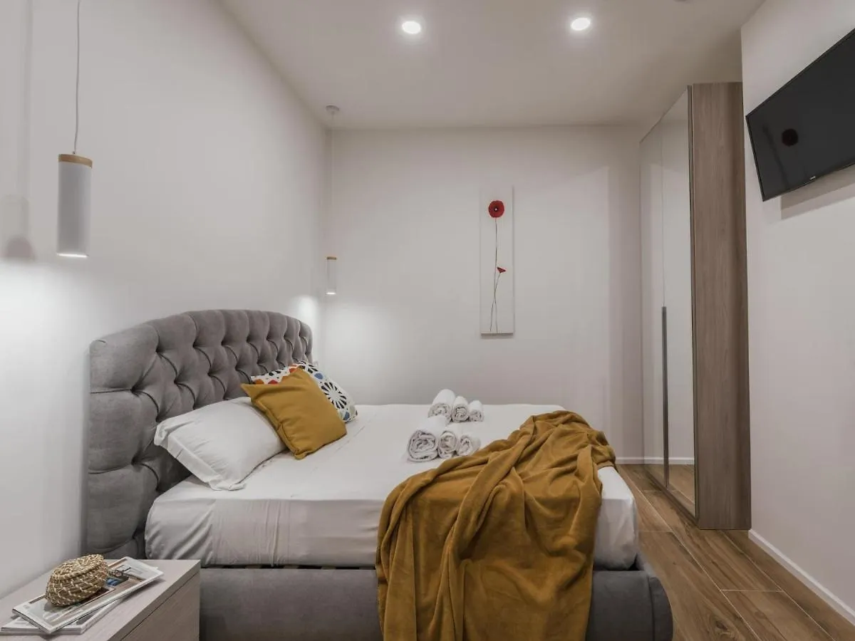 The Best Rent - Modern Three-Bedroom Apartment A Few Steps From The Colosseum