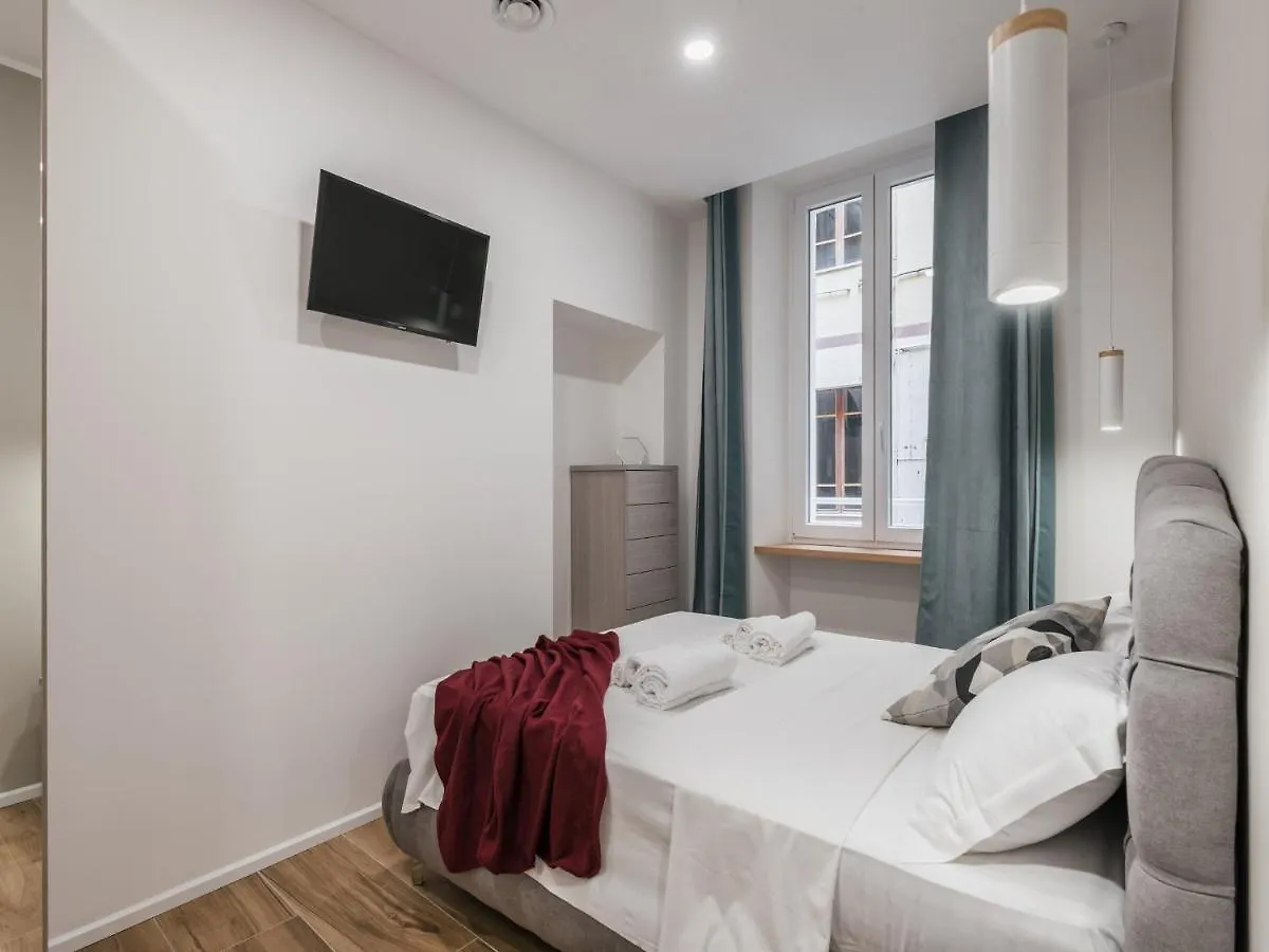 The Best Rent - Modern Three-Bedroom Apartment A Few Steps From The Colosseum